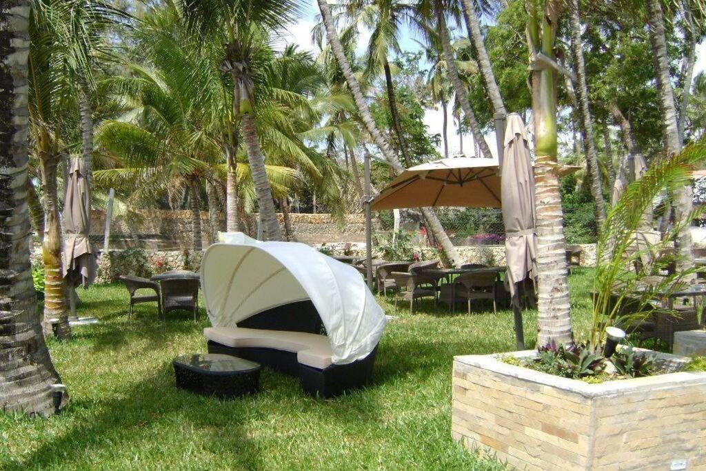Cowrie Beach Haven Studio Apartment Mombasa Exterior photo