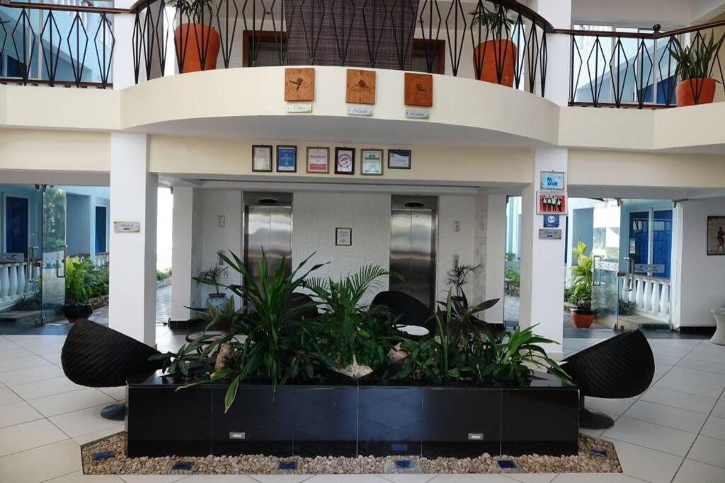 Cowrie Beach Haven Studio Apartment Mombasa Exterior photo