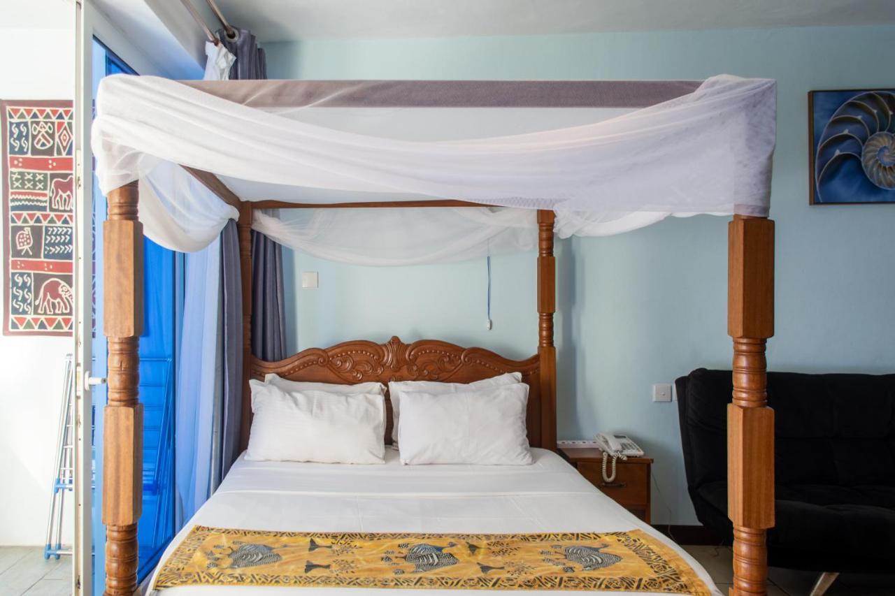 Cowrie Beach Haven Studio Apartment Mombasa Exterior photo